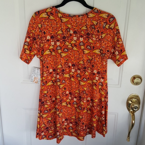 Lularoe Perfect T - Picture 2 of 3